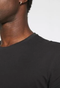 Pier One 3 Pack - T-Shirt Basic - Black/Mottled Dark Grey/Bordeaux -Beste Kleding Winkel 04cd6e61680f434c97b57d78f55241fd