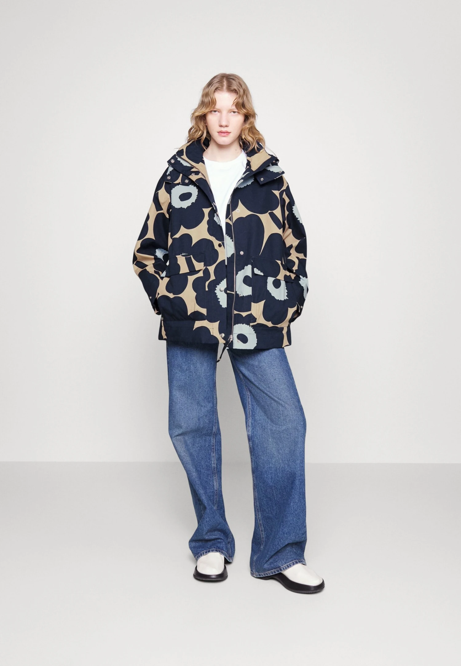 Marimekko Magna Unikko Coat - Parka - Dark Blue, Light Yellow 4 Marimekko Magna Unikko Coat - Parka - Dark Blue, Light Yellow - Afbeelding 2