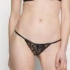 AGENT PROVOCATEUR Alyss Trixie- String - Black -Beste Kleding Winkel 1708d1e174c342dfa470859ca2bd91f0
