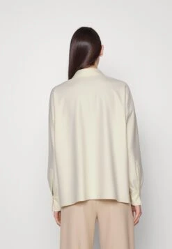 DRYKORN Cloelia - Blouse -Off White 10 DRYKORN Cloelia - Blouse -Off White -Beste Kleding Winkel 23ee9472617d49628c5444c8c3eeef90