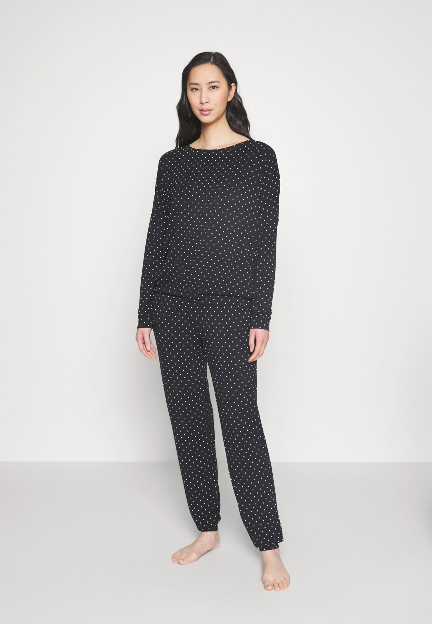Anna Field Pyjama - Black/White 3 Anna Field Pyjama - Black/White