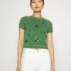 MAX & Co. Collier - T-Shirt Print - Green 2 MAX & Co. Collier - T-Shirt Print - Green -Beste Kleding Winkel 3ff1e04a739c414d9aa58a78f8cd9eb2