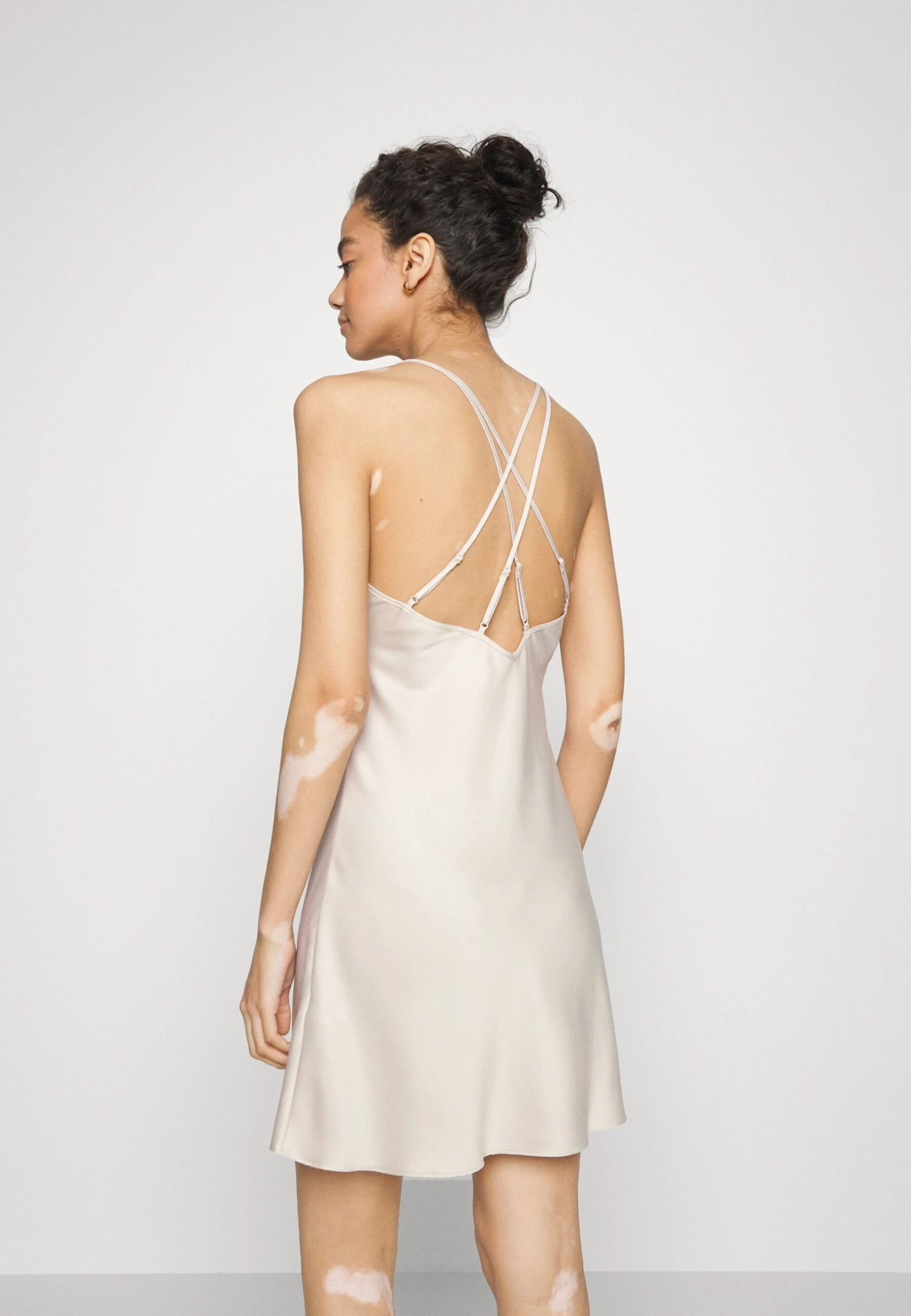 Anna Field Bridal Nightie / 003 - Off-White - Nachtjapon - 003 - Off-White 5 Anna Field Bridal Nightie / 003 - Off-White - Nachtjapon - 003 - Off-White - Afbeelding 3