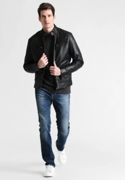 Pier One Straight Leg Jeans - Washed Dark Blue 8 Pier One Straight Leg Jeans - Washed Dark Blue -Beste Kleding Winkel 4c74582ef98a4988b5544b034db7d908