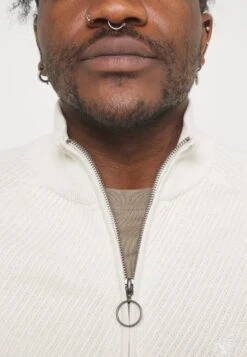 Pier One Vest - Off White -Beste Kleding Winkel 4ec364bc28aa4ee59f70e4c7a176fe21