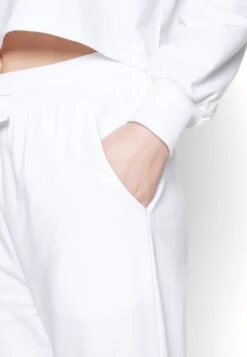 Anna Field Pyjama - Off White 14 Anna Field Pyjama - Off White -Beste Kleding Winkel 56bec85cb61844dda07a2cc04c217819