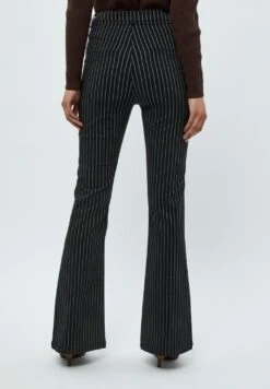 Minus Carma - Broek - Grey Pinstripe -Beste Kleding Winkel 5800beb80669405a945aed9109550f9a