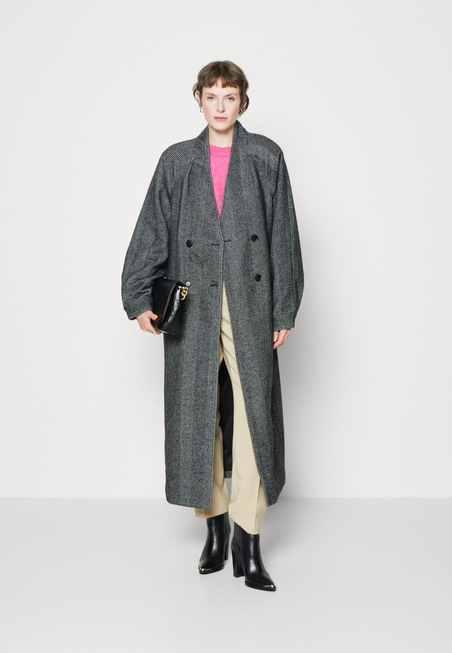 Gestuz Farren Coat - Mantel - Black/White 4 Gestuz Farren Coat - Mantel - Black/White - Afbeelding 2