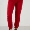 LELA Slim Fit - Trainingsbroek - Red -Beste Kleding Winkel 64c4a1b1b7234077af7625a6052603d6
