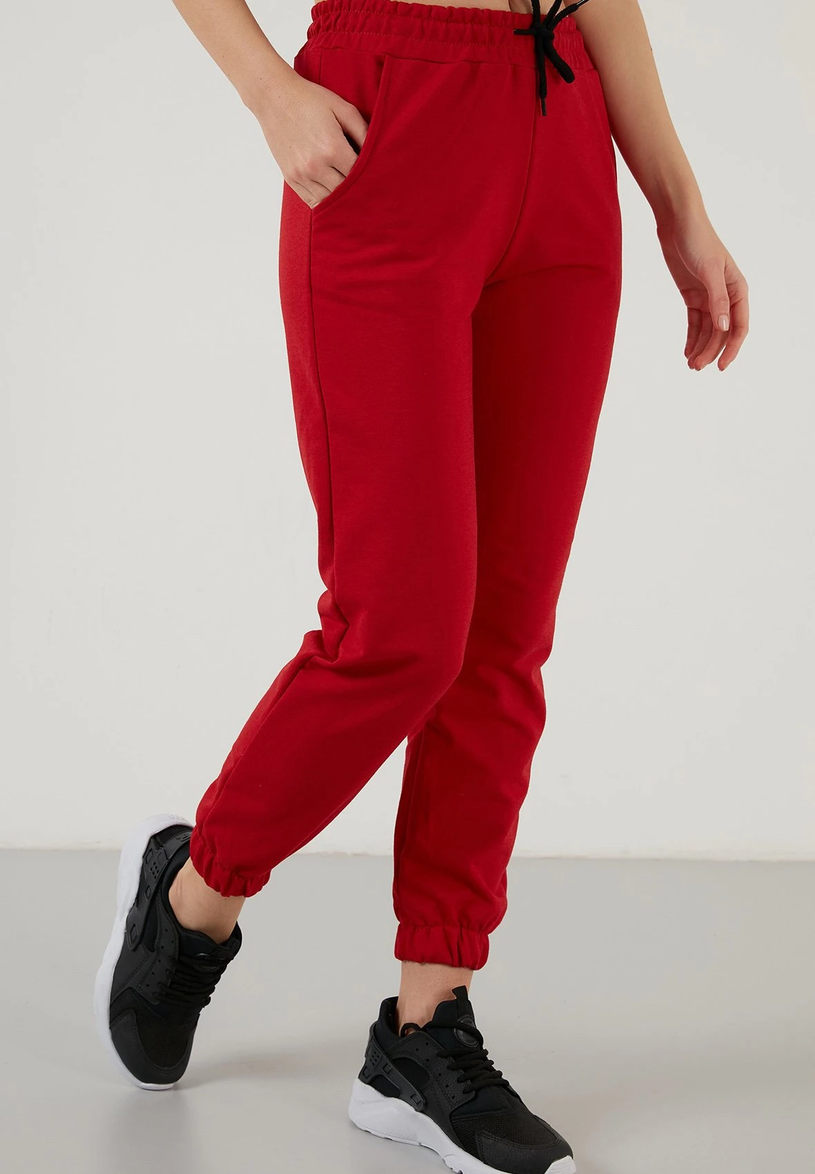 LELA Slim Fit - Trainingsbroek - Red 6 LELA Slim Fit - Trainingsbroek - Red - Afbeelding 4