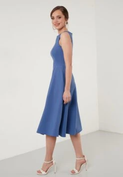 LELA Crew Neck Pleated Midi - Cocktailjurk - Indigo -Beste Kleding Winkel 7187f531871d4180b95ff0ebec18d0d6