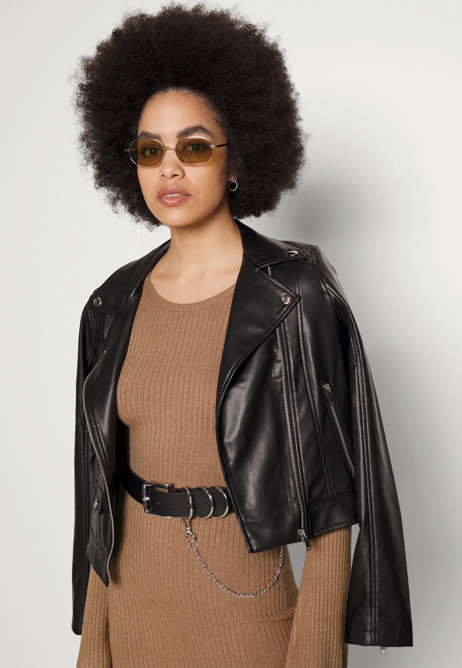 Even&Odd Knit Loose Fit Flared Sleeves Dress - Gebreide Jurk - Camel 6 Even&Odd Knit Loose Fit Flared Sleeves Dress - Gebreide Jurk - Camel - Afbeelding 4