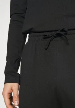 Pier One Pyjama - Black -Beste Kleding Winkel 842cc55e81224f6ca06ad94aae25d25c