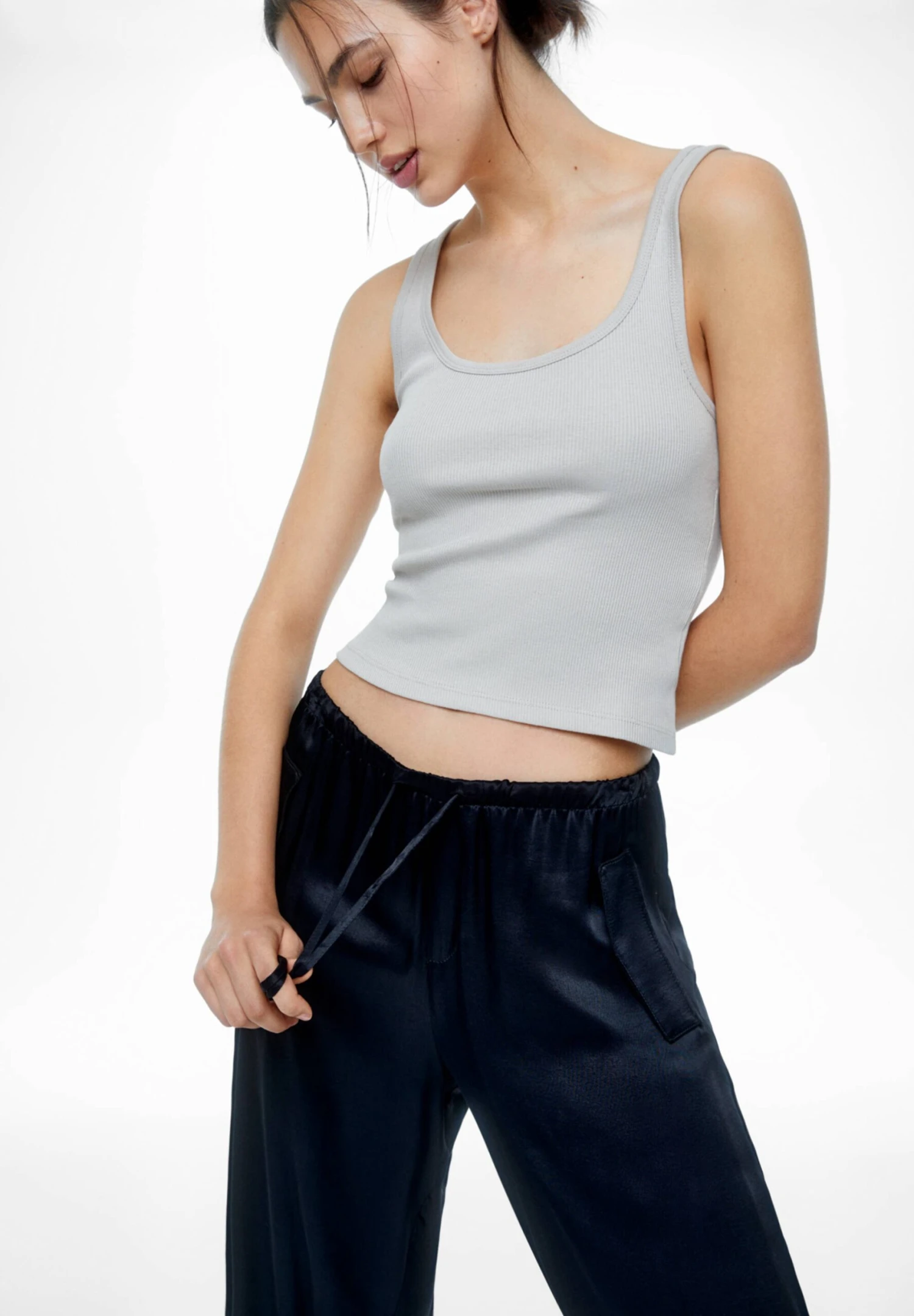 PULL & BEAR Satin Parachute - Broek - Mottled Black 6 PULL & BEAR Satin Parachute - Broek - Mottled Black - Afbeelding 4