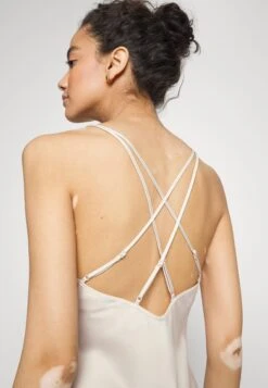 Anna Field Bridal Nightie / 003 - Off-White - Nachtjapon - 003 - Off-White 13 Anna Field Bridal Nightie / 003 - Off-White - Nachtjapon - 003 - Off-White -Beste Kleding Winkel 9c3870beb15a4e44a97686ec673230cd