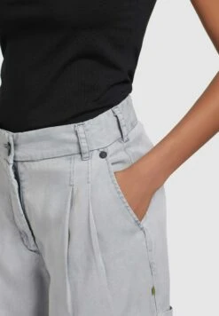 Khujo Elida - Shorts - Grey 13 Khujo Elida - Shorts - Grey -Beste Kleding Winkel a0efee9b6e114c598a157a1828940f67