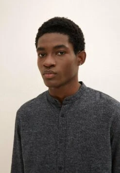 TOM TAILOR Denim Overhemd - Black/Off White Structure 9 TOM TAILOR Denim Overhemd - Black/Off White Structure -Beste Kleding Winkel a2d20b0f668743b181b84a4c3309f7a1