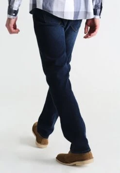 Pier One Basic - Straight Leg Jeans - Dark Blue Denim 10 Pier One Basic - Straight Leg Jeans - Dark Blue Denim -Beste Kleding Winkel a4ebfb4549ae43cc8fd6ef9a34b37b32
