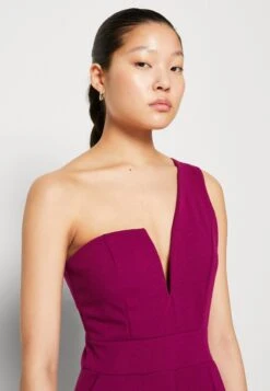 Wal G Fleur One Shoulder- Jumpsuit - Purple -Beste Kleding Winkel a9fd2b9f09fe40f099e02be79e78a965