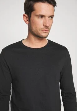 Pier One 2 Pack - Longsleeve - White/Black -Beste Kleding Winkel abe5f01df1c144a5b727bffa4e9f9909