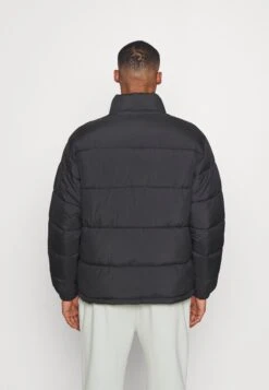 YOURTURN Oversize Puffer Jacket Unisex- Winterjas - Black 9 YOURTURN Oversize Puffer Jacket Unisex- Winterjas - Black -Beste Kleding Winkel b57499cc4ae34e7f9e98987799f2440f