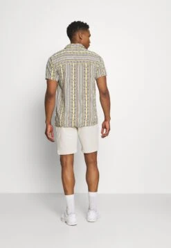 Redefined Rebel Joey - Shorts - Stone 9 Redefined Rebel Joey - Shorts - Stone -Beste Kleding Winkel b6ace980bce443f1ad2be8177eefaa98