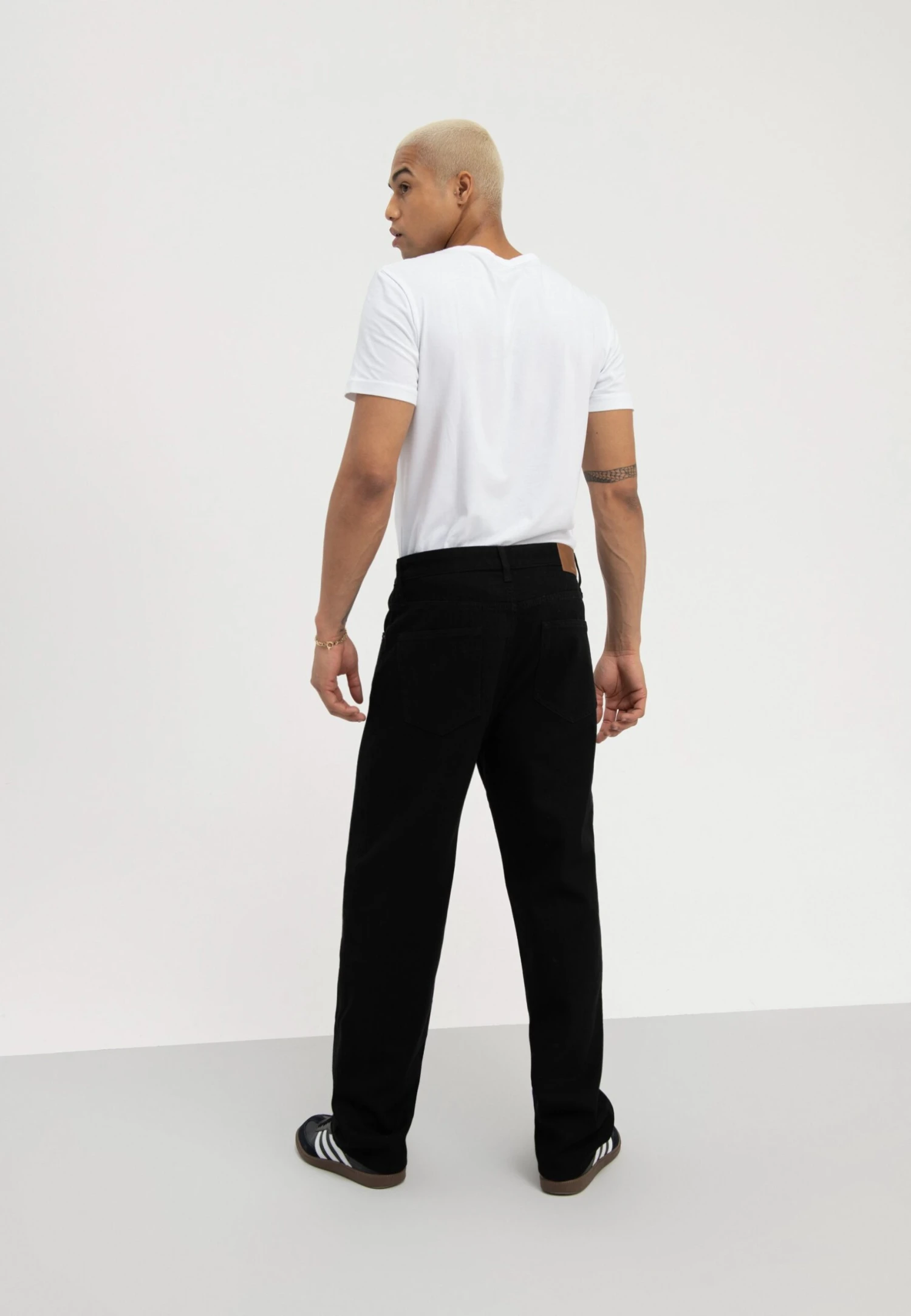 Pier One Relaxed Fit Jeans - Black Denim 5 Pier One Relaxed Fit Jeans - Black Denim - Afbeelding 3