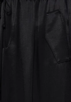 PULL & BEAR Satin Parachute - Broek - Mottled Black 13 PULL & BEAR Satin Parachute - Broek - Mottled Black -Beste Kleding Winkel c3b8c9d2f98f4296acf85615e49ddcc9