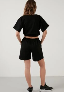 LELA Two Piece Set - Regular Fit - Shorts - Black 8 LELA Two Piece Set - Regular Fit - Shorts - Black -Beste Kleding Winkel c3dd892478e6410f9403a7307ff599ee