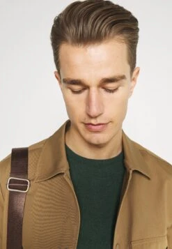 Pier One Basic Crewneck - Trui - Mottled Dark Green -Beste Kleding Winkel c4a75157027844b18a449c0bf30f39e5