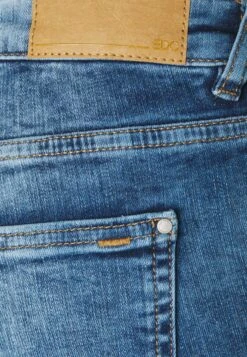 Edc By Esprit Capri - Jeansshort - Blue Denim 7 Edc By Esprit Capri - Jeansshort - Blue Denim -Beste Kleding Winkel d3a8f404df334f0f9c454e60c73e4579