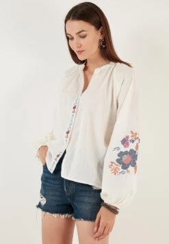 LELA Blouse - White 8 LELA Blouse - White -Beste Kleding Winkel d4c62fb5975048c996165a3c6d9606bb