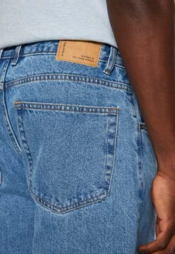 Redefined Rebel Kyoto - Relaxed Fit Jeans - Mid Blue 13 Redefined Rebel Kyoto - Relaxed Fit Jeans - Mid Blue -Beste Kleding Winkel d8c27708d049422fb35c3346a63fcb78