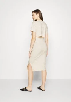 Top Skirt Set - Kokerrok - 003 - Off-White -Beste Kleding Winkel e18e5be314ef4aa3a17c04f4eaf0f49d