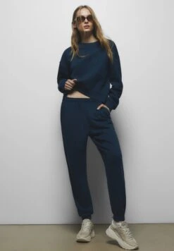 PULL & BEAR Set - Sweater - Dark Blue 13 PULL & BEAR Set - Sweater - Dark Blue -Beste Kleding Winkel e3e062c7294d4e1d834b115a79e1c2fa